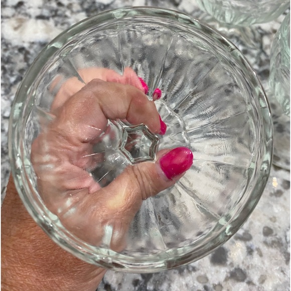 SET OF 4 EUC VTG CLEAR LOW SHERBET FOOTED DISHES - Picture 3 of 7